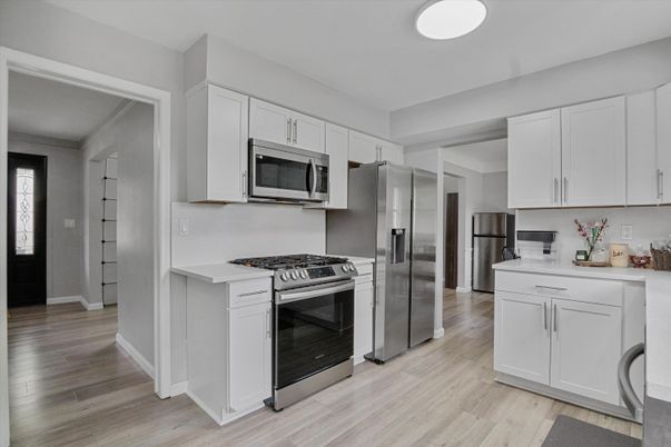 Interior, Kitchen, Stainless Steel Appliances, Wood Texture Flooring