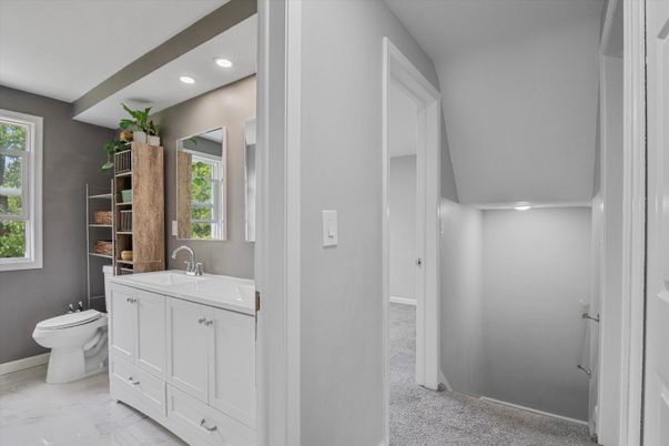 Bathroom, Interior, Marble, Recessed Lighting