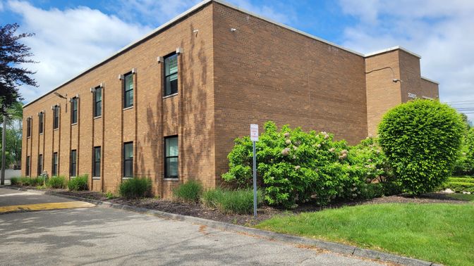 Exterior, Facade, Brick Facade, Rowhouse