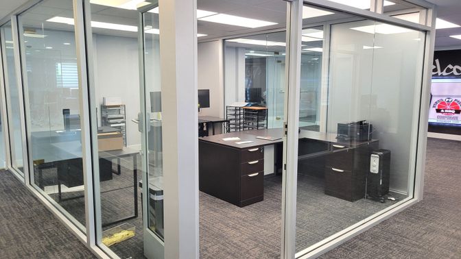 Home Office, Interior