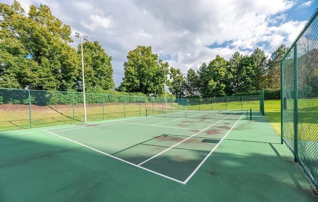 Exterior, Tennis Courts