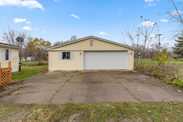 Backyard, Detached Garage, Exterior