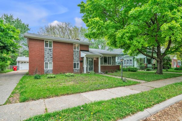 Exterior, Facade, Brick Facade, Split Level