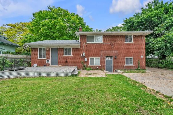 Exterior, Facade, Brick Facade, Split Level