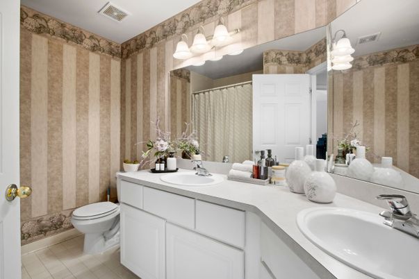 Bathroom, Dual Sink Vanities, Interior