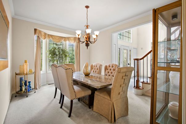 Chandelier, Dining room, Interior
