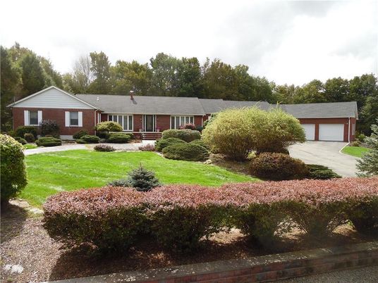 Attached, Exterior, Facade, Brick Facade, Ranch