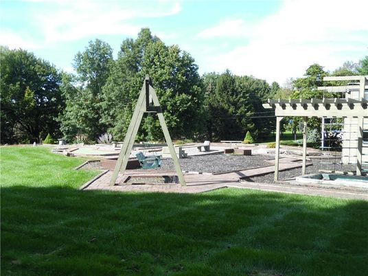 Backyard, Exterior, Playground