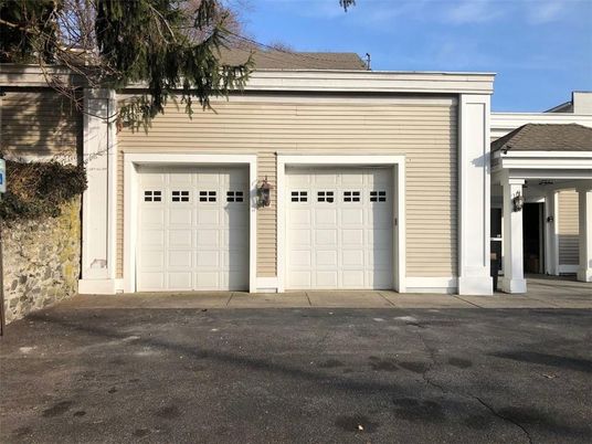 Detached Garage, Exterior