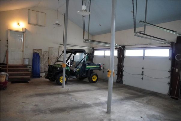 Garage, Interior