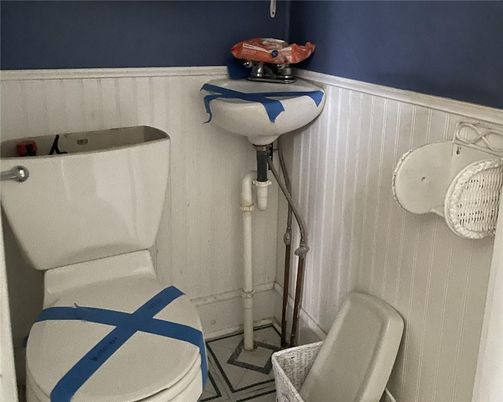 Bathroom, Interior