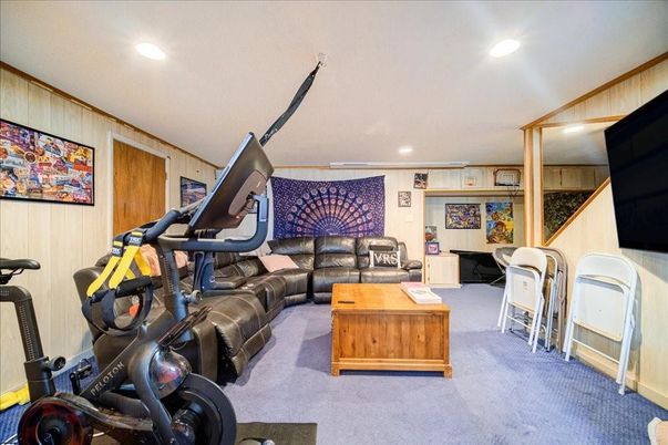 Fitness Equipment, Interior, Recessed Lighting