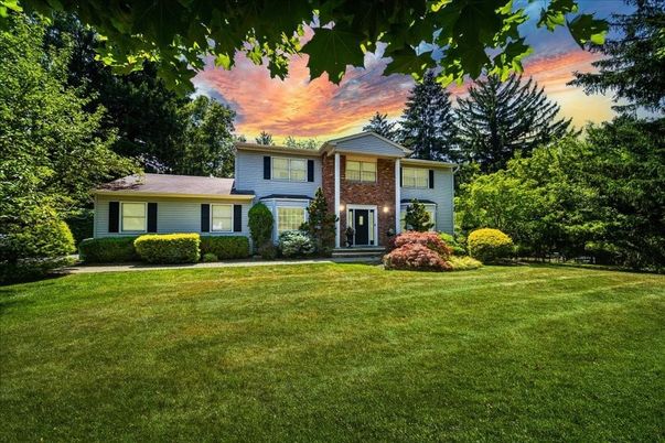 Backyard, Exterior, Facade, Brick Facade, Georgian