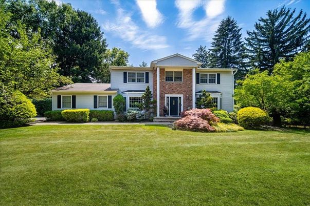 Backyard, Exterior, Facade, Brick Facade, Georgian