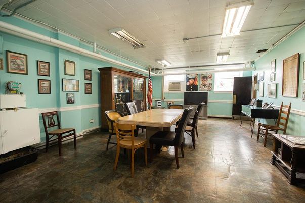Dining room, Interior