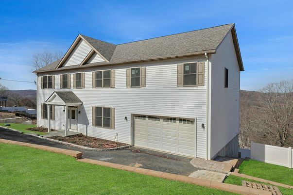 Attached, Exterior, Facade, Farmhouse