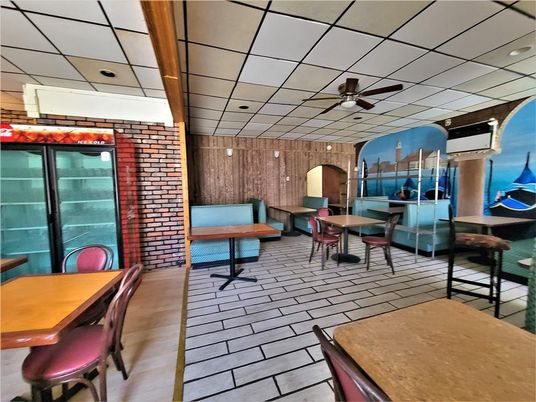 Dining room, Interior, Recessed Lighting