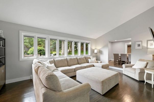Dining room, Interior, Living room, Recessed Lighting, Wood Texture Flooring