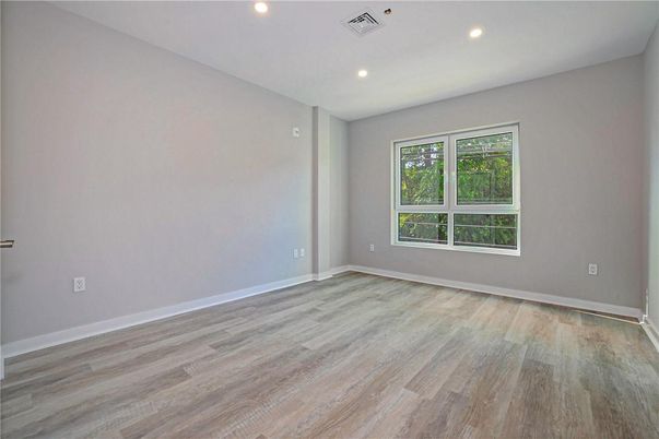 Empty room, Interior, Recessed Lighting, Wood Texture Flooring