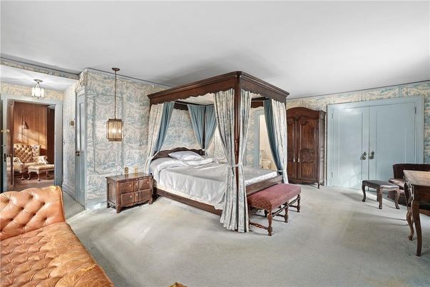 Bedroom, Chandelier, Interior, Pendant Lights