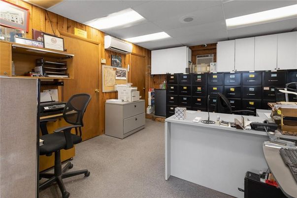 Home Office, Interior, Recessed Lighting, Wooden Walls