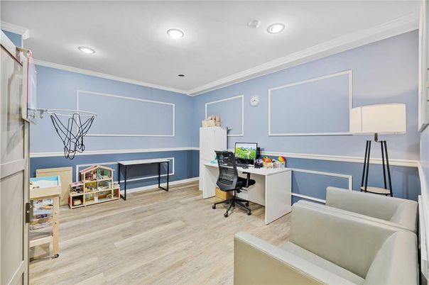 Home Office, Interior, Recessed Lighting, Wood Texture Flooring