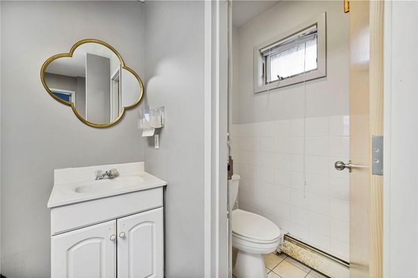 Bathroom, Interior
