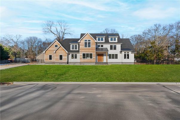Backyard, Exterior, Facade, Farmhouse