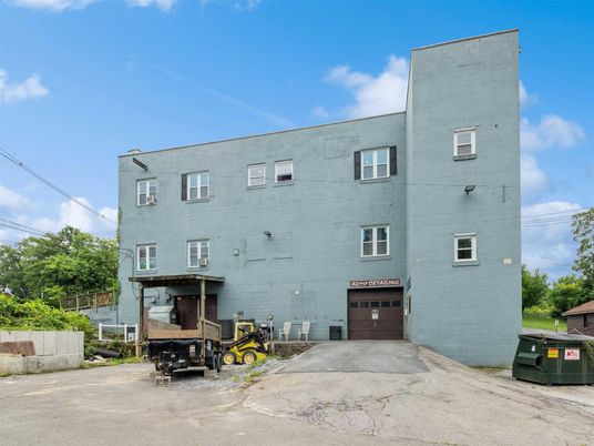 Exterior, Facade, Condo Building