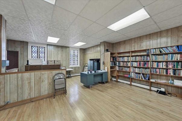 Interior, Recessed Lighting, Wood Texture Flooring, Wooden Walls