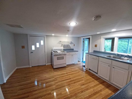 Interior, Kitchen, Recessed Lighting, Wood Texture Flooring