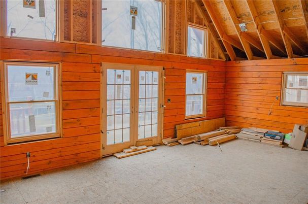 Empty room, Interior, Wooden Beams, Wooden Ceilings, Wooden Walls