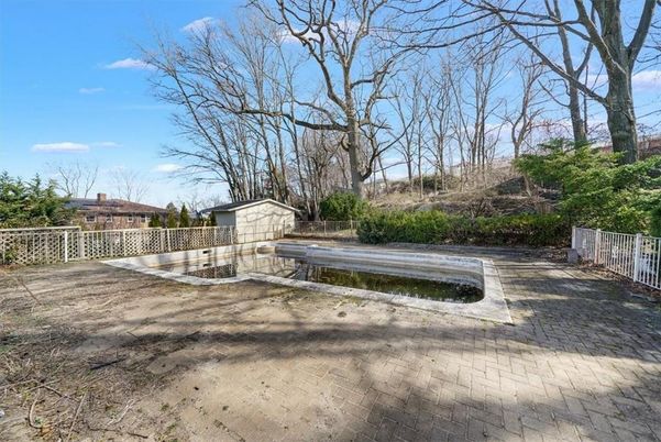 Backyard, Exterior, Lake