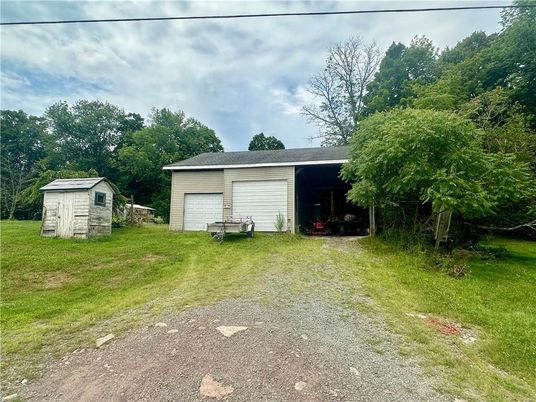 Backyard, Detached Garage, Exterior