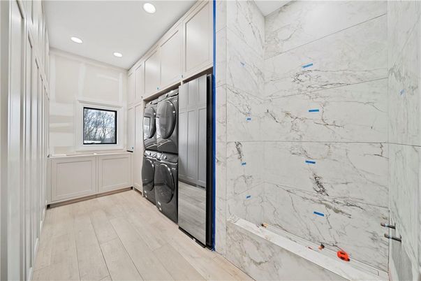 Interior, Marble Walls, Recessed Lighting, Washer, Wood Texture Flooring