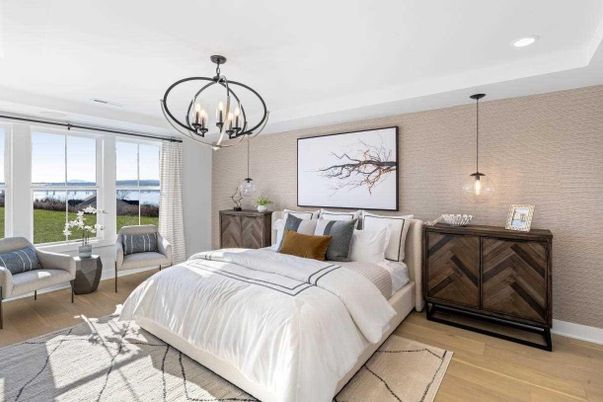 Bedroom, Chandelier, Interior, Pendant Lights, Recessed Lighting, Water, Wood Texture Flooring