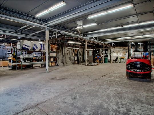 Garage, Interior