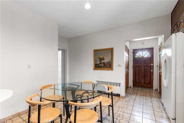 Dining room, Interior, Recessed Lighting