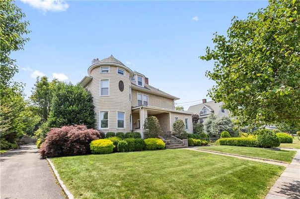 Backyard, Exterior, Facade, Brick Facade, Queen Anne Victorian