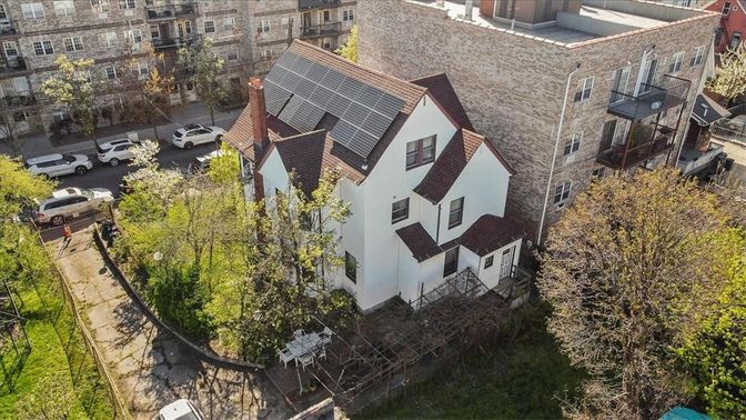Exterior, Drone