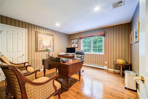 Home Office, Interior, Recessed Lighting, Wood Texture Flooring