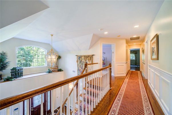 Interior, Pendant Lights, Recessed Lighting, Wood Texture Flooring