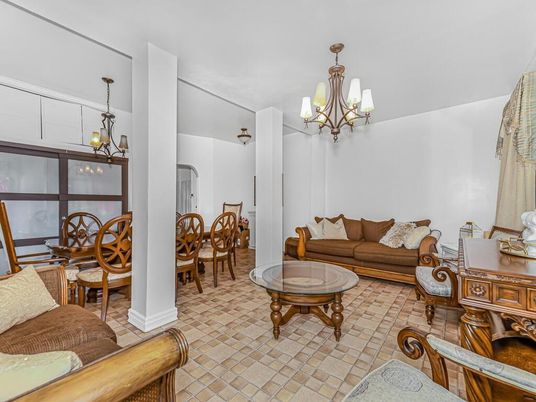 Chandelier, Dining room, Interior, Living room