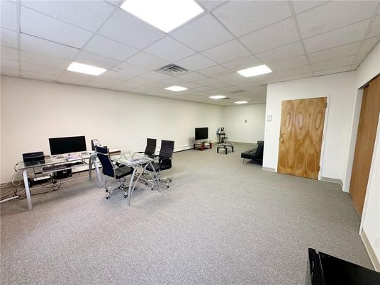 Fitness Equipment, Home Office, Interior, Recessed Lighting