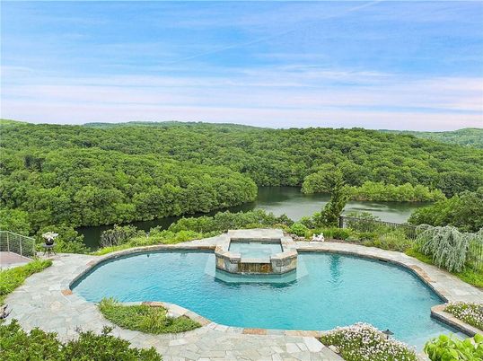 Exterior, Lake, Pool, Water