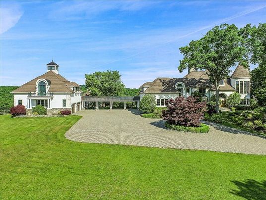 Backyard, Exterior, Facade, French Provincial