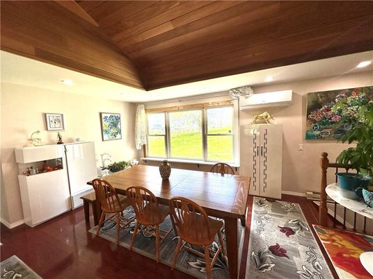 Dining room, Interior, Recessed Lighting, Wooden Ceilings