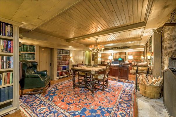 Chandelier, Dining room, Interior, Wooden Beams, Wooden Ceilings