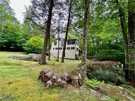 Backyard, Detached Garage, Exterior