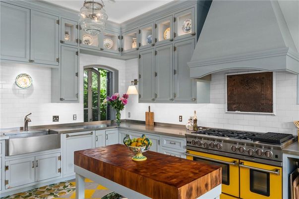 Interior, Kitchen, Pendant Lights, Stainless Steel Appliances